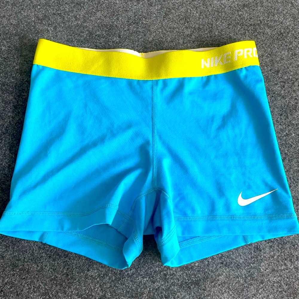 Womens nike compression shorts